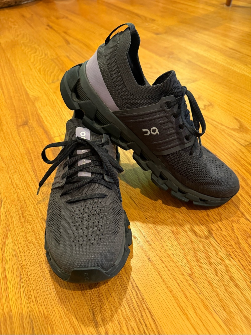 On Running Women’s Black and Purple Cloud Sneakers-Cloudswift 3
